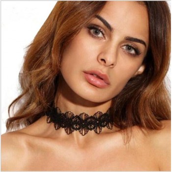 Necklace in black lace